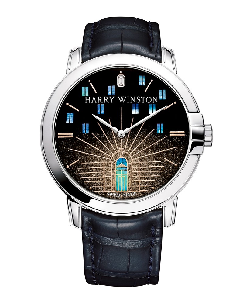 ▲ 「HWミッドナイト・ヨゾラ オートマティック 42㎜」自動巻き、18KWGケース(42.5㎜)、アリゲーターストラップ。世界限定10セット(同デザインの万年筆とセット)。直営サロン限定販売。924万円/ハリー・ウィンストン(ハリー・ウィンストン クライアントインフォメーション)