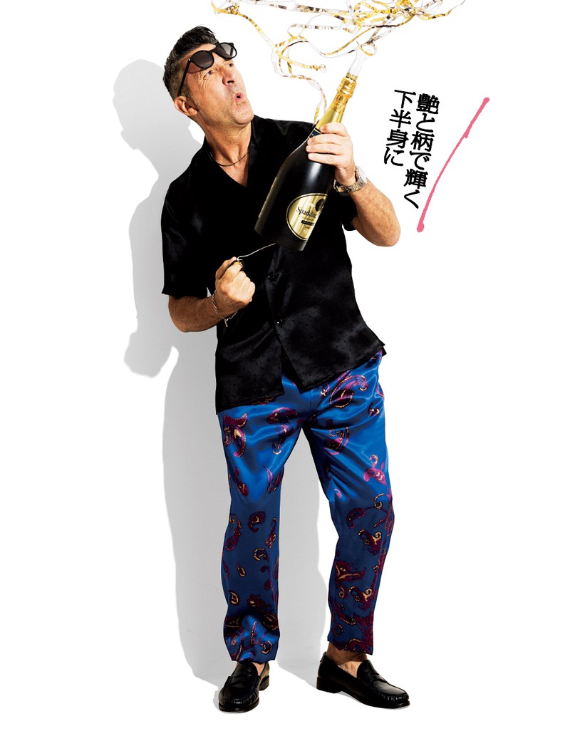 シャツ13万2000円/サンローラン バイ アンソニー・ヴァカレロ(サンローラン クライアントサービス)