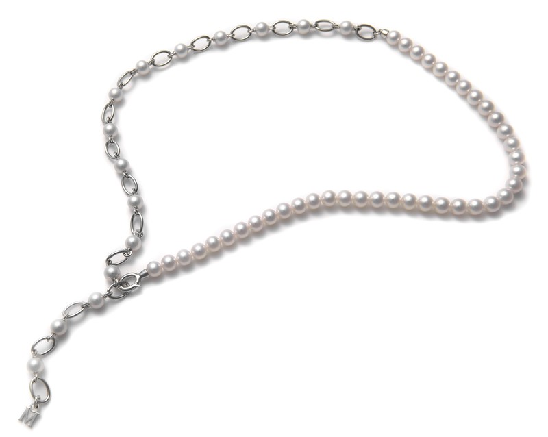 ▲ ネックレス39万6000円/ミキモト(ミキモト カスタマーズ・サービスセンター)