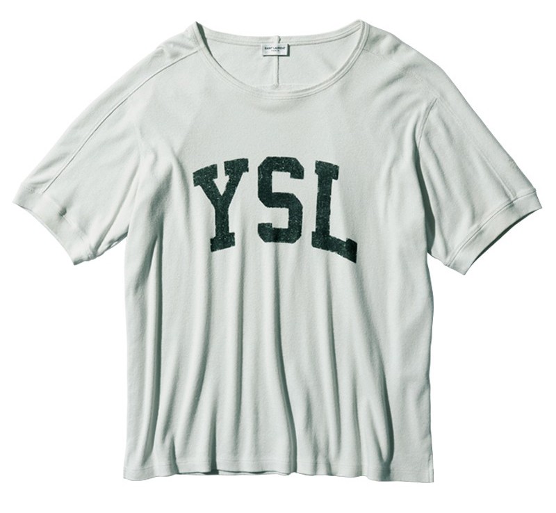 Tシャツ6万2700円/サンローラン バイ アンソニー・ヴァカレロ(サンローラン クライアントサービス)