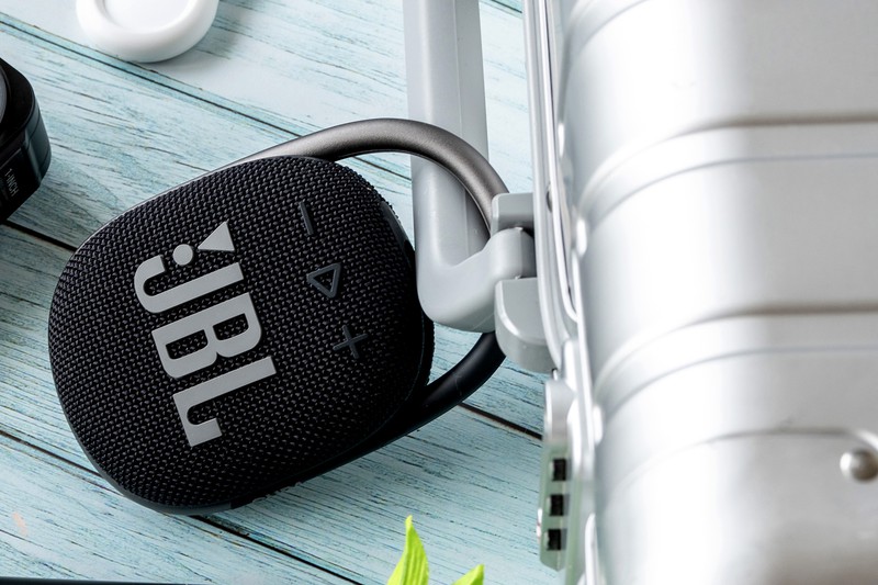 「JBL Clip 4」6930円／JBL