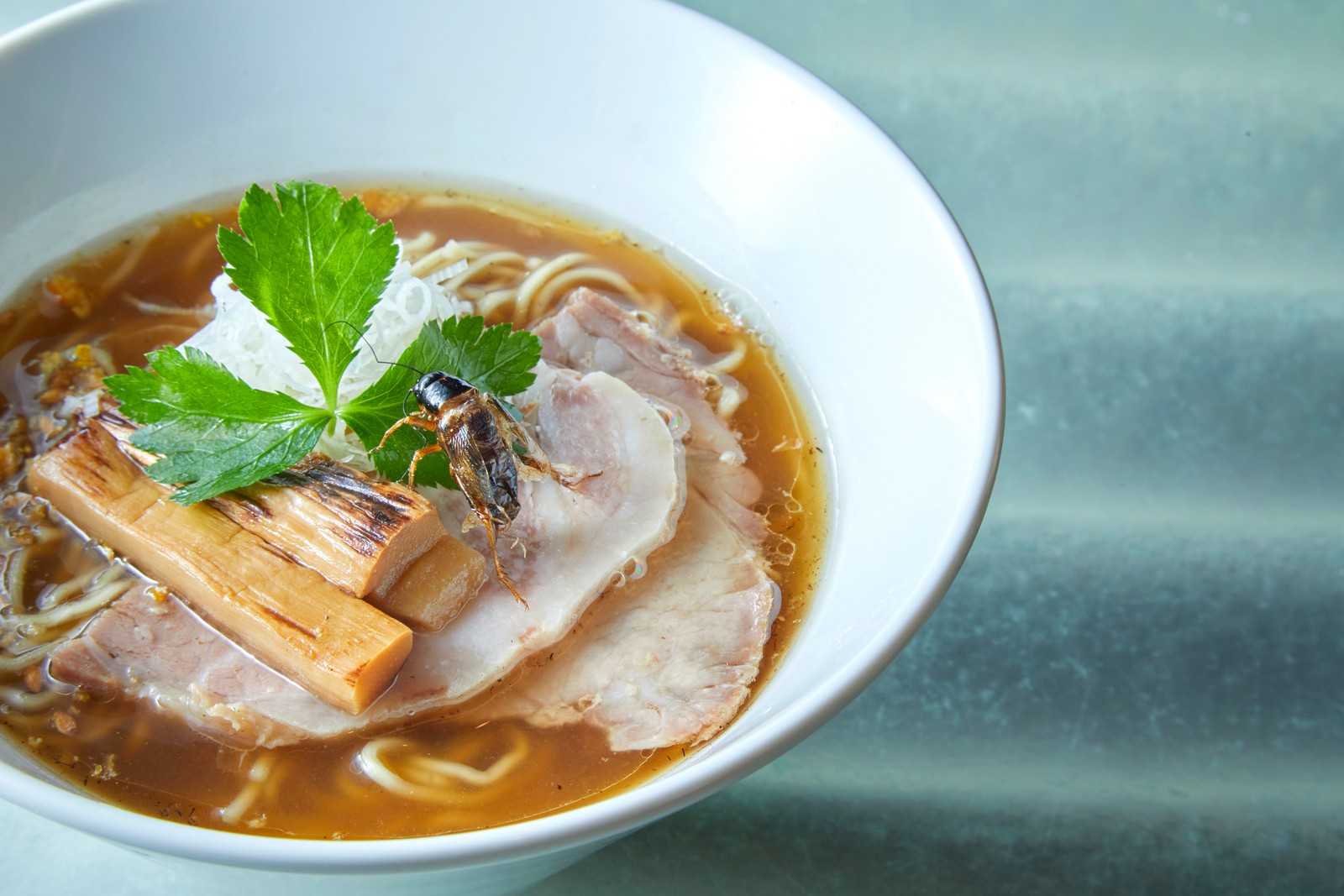 コオロギラーメン