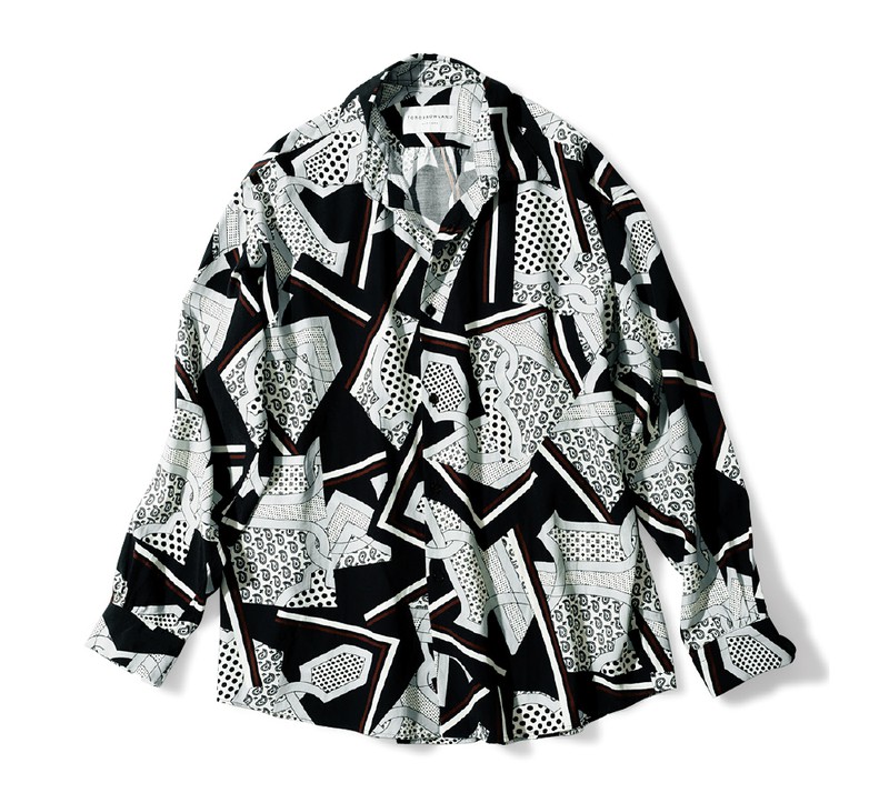 ▲ シャツ2万6400円／トゥモローランド