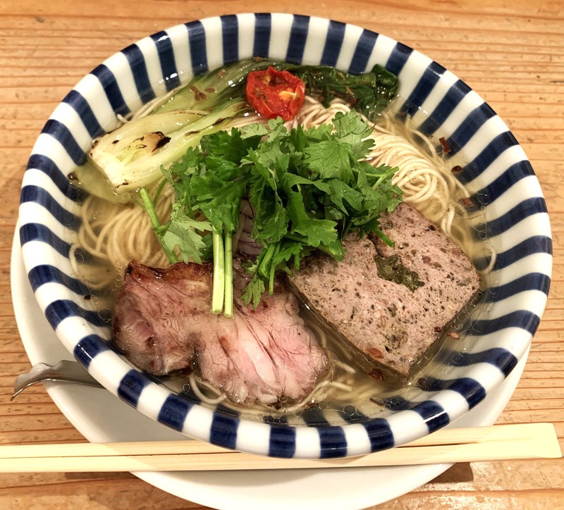 人と羊 山本益博 LEON.JP 荻窪 ラーメン革命!