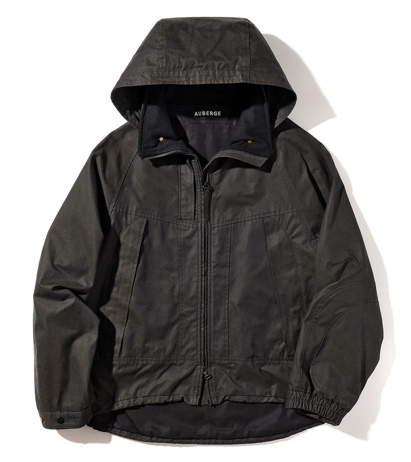 ▲ ブルゾン10万1200円/オーベルジュ(ビームス公式オンラインショップ)
