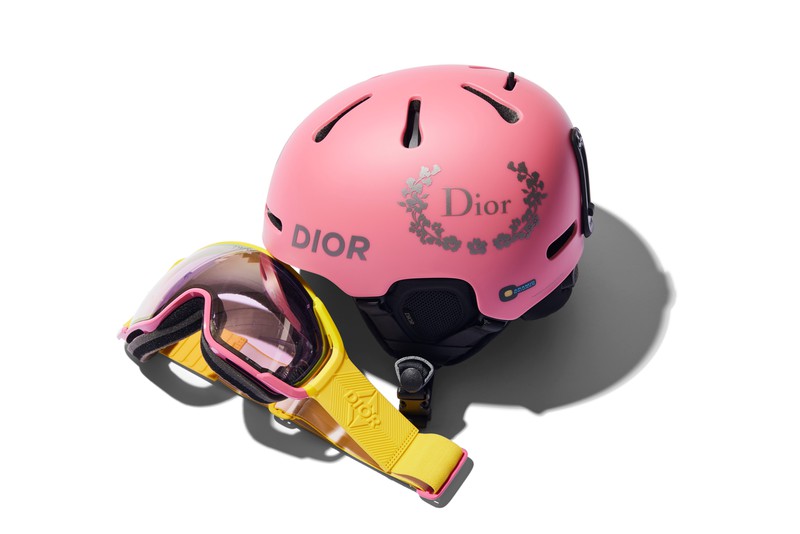 ヘルメット14万5000円、ゴーグル12万5000円/ともにディオール × ポック(クリスチャン ディオール)