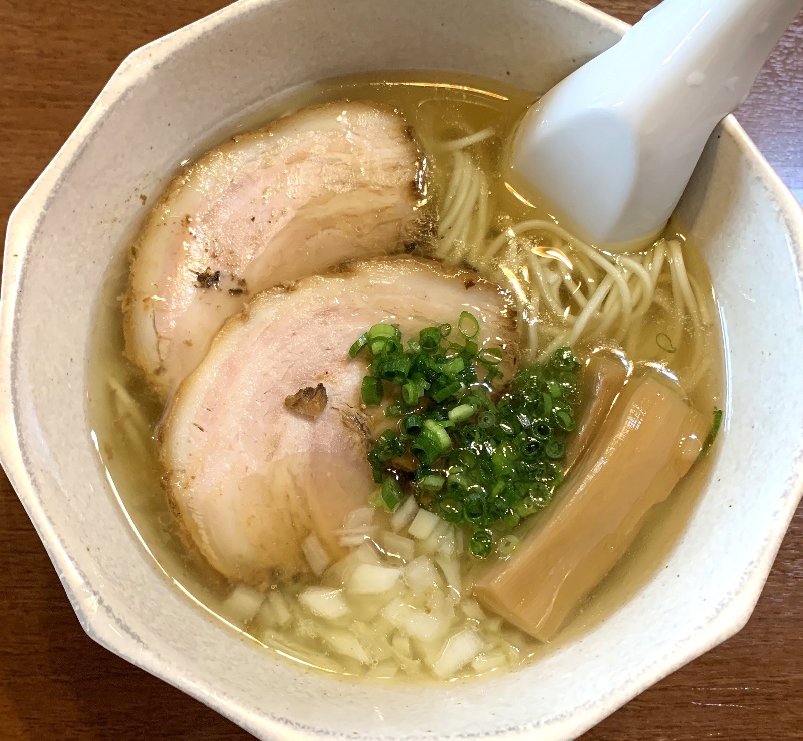 氷見 貪瞋痴 白醤油ラーメン