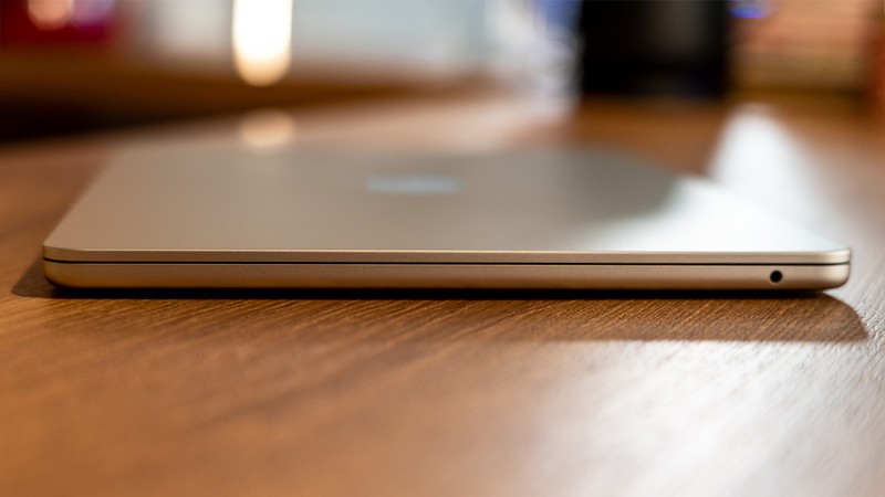 M2チップ搭載「MacBook Air」16万4800円～／アップル