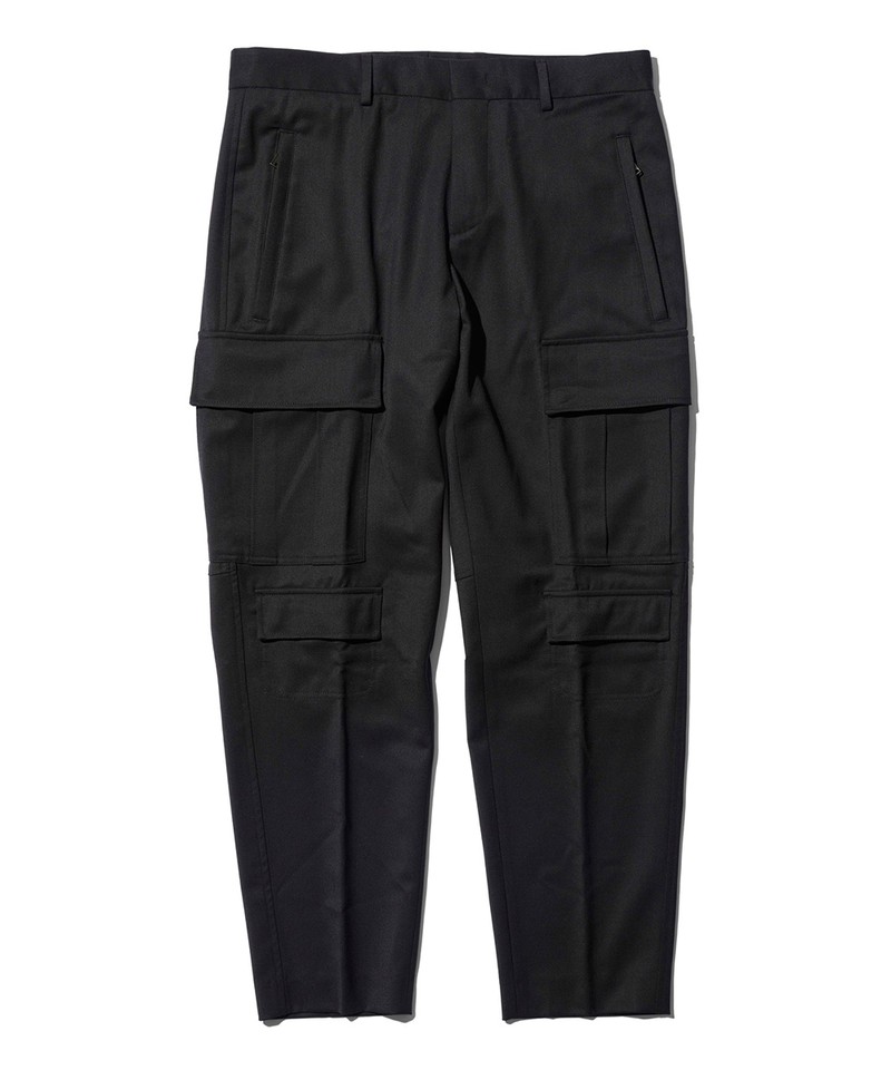 パンツ4万9500円/PT トリノ(PT JAPAN)