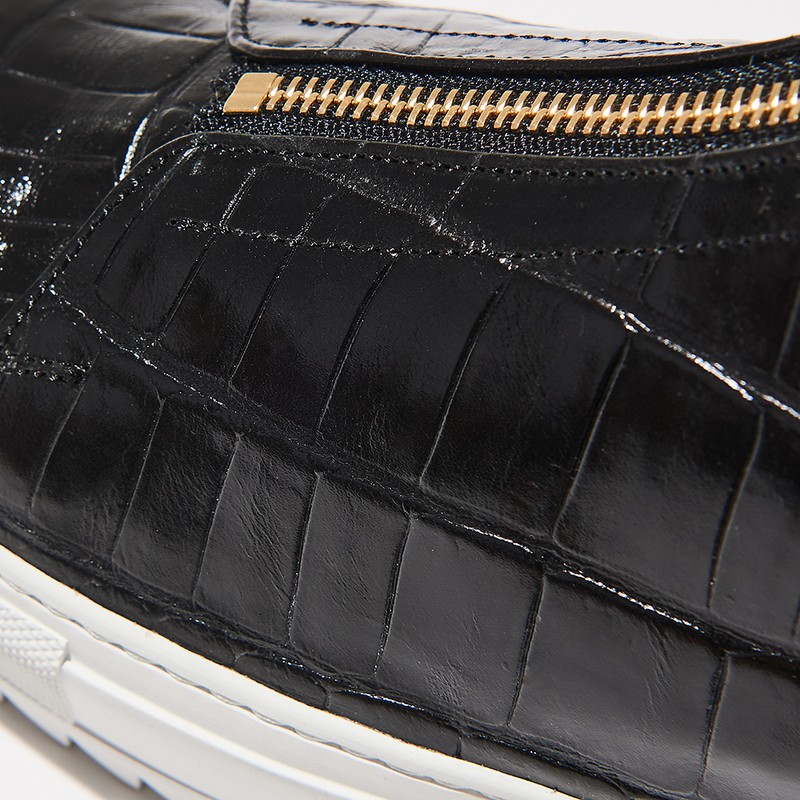 靴4万2900円／アルフレッド・バニスター（買えるLEON）