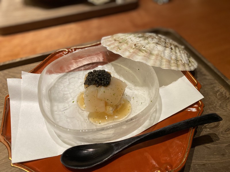 帝国ホテル 寅黒 帆立 キャビア 青柚子