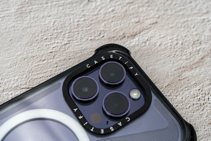 「CASETiFY」のiPhoneケース