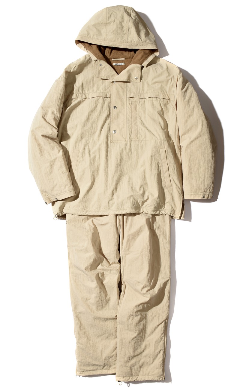 ▲ ブルゾン7万7000円、パンツ5万7200円/ともにオーラリー