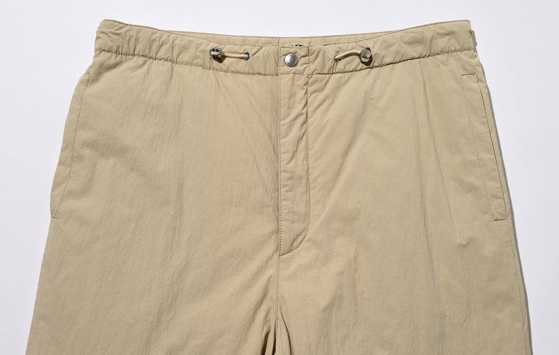 ▲ パンツ5万7200円/オーラリー