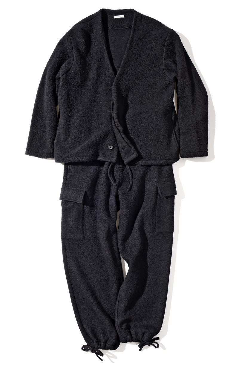 ▲ カーディガン6万1600円、パンツ5万9400円/ともにモンサオ(HJM)