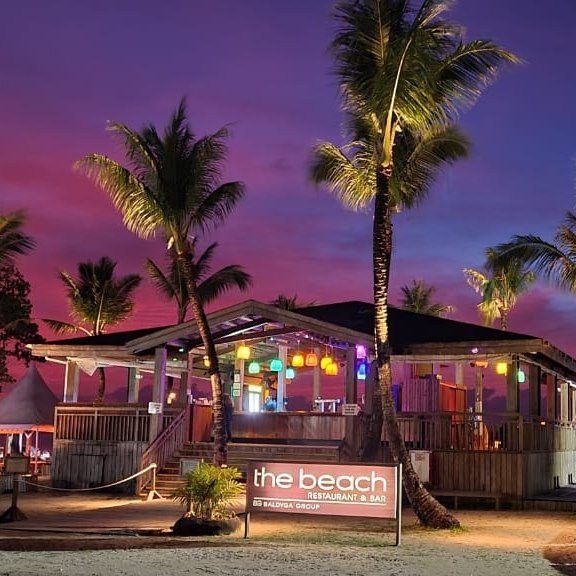 The beach RESTAURANT & BAR(ザ・ビーチ レストラン&バー)