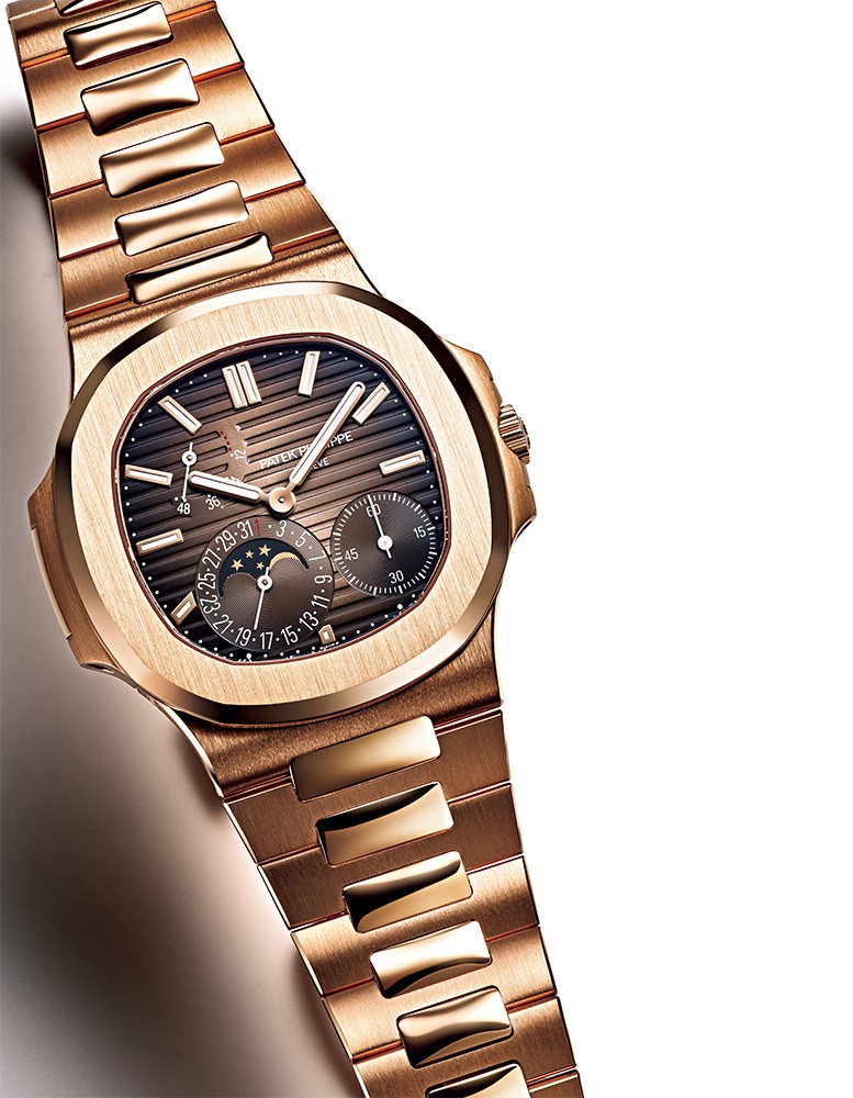 ▲ 『ノーチラス 5712/1』自動巻き、18KRGケース(40mm・10-4時方向)×ブレスレット。6気圧防水。1113万2000円/パテック フィリップ(パテック フィリップ ジャパン・インフォメーションセンター)