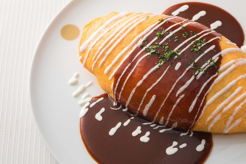 ザ・キャピトルホテル 東急 「オムライス デミグラスソースとともに」3162円(税・サービス料込み)