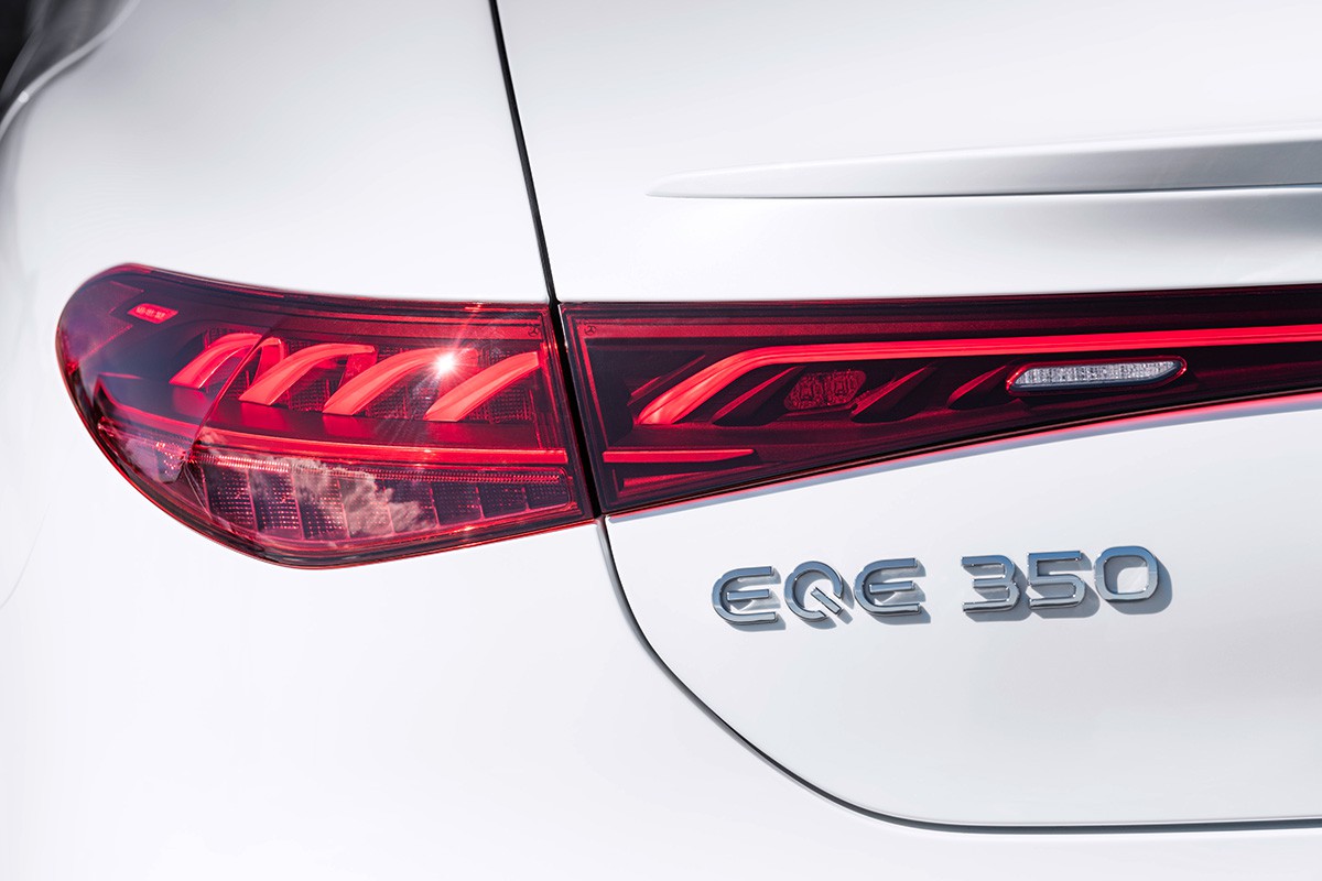 Mercedes EQE 350+ メルセデス・ベンツ