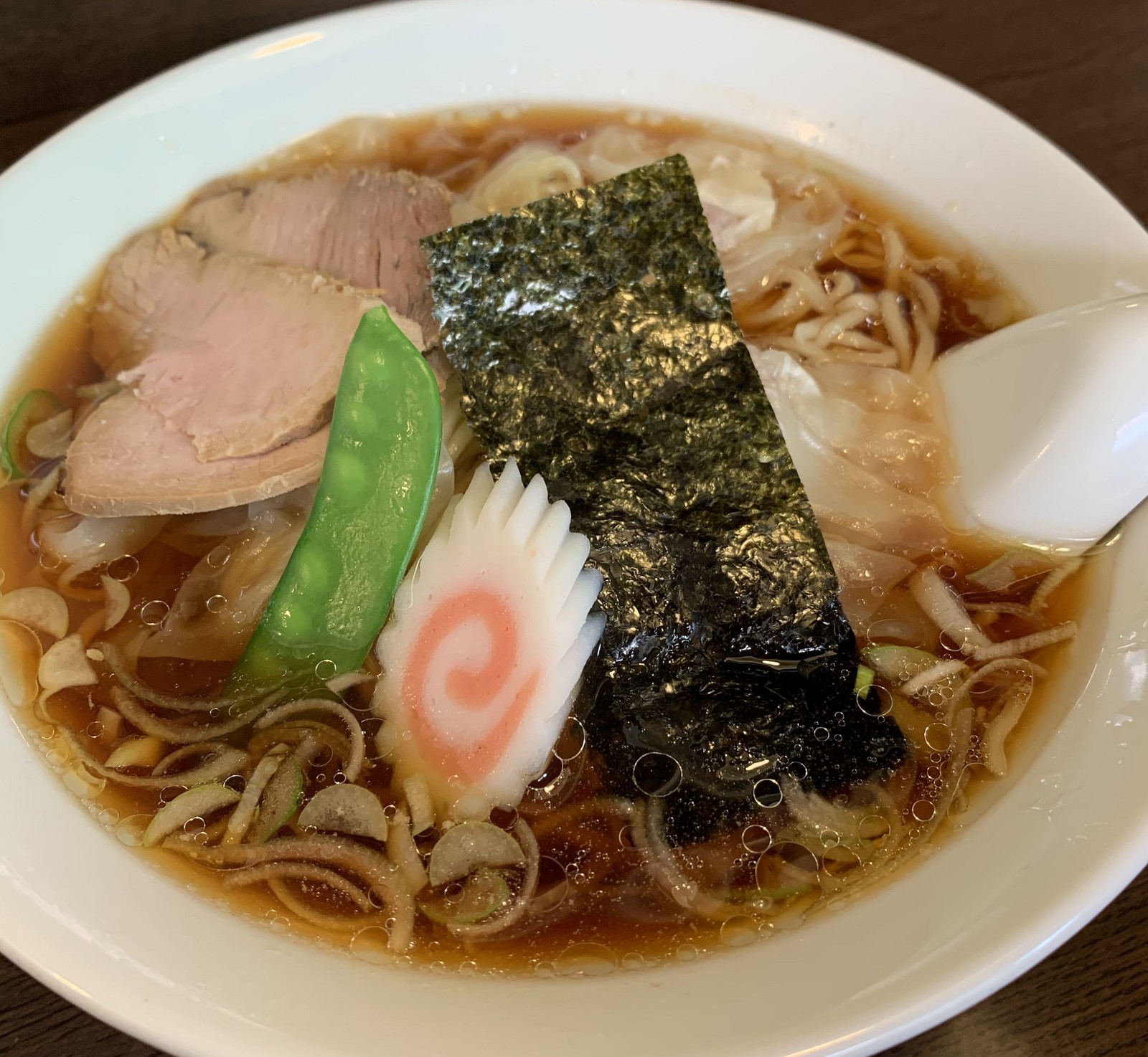 ラーメン はつねワンタンメン