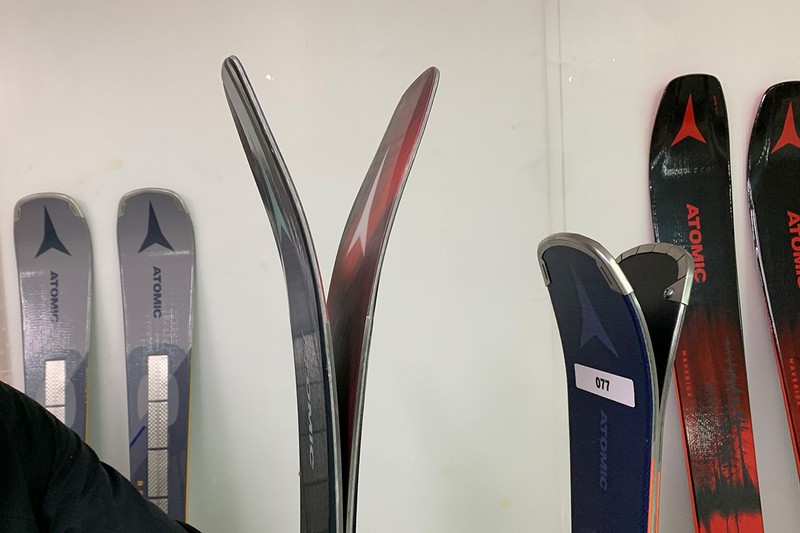 アトミック スキー「Maven(マヴェン)」「MAVERICK(マヴェリック)」