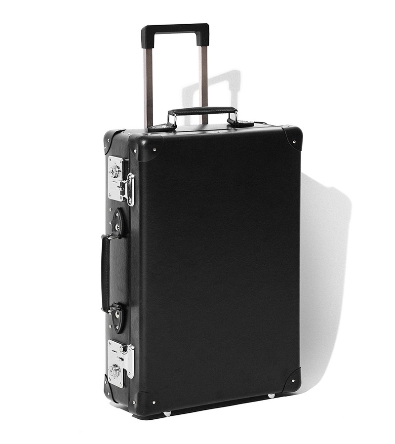 スーツケース［W58×H42×D18cm］16万5000円／グローブ・トロッター（ヴァルカナイズ・ロンドン）
