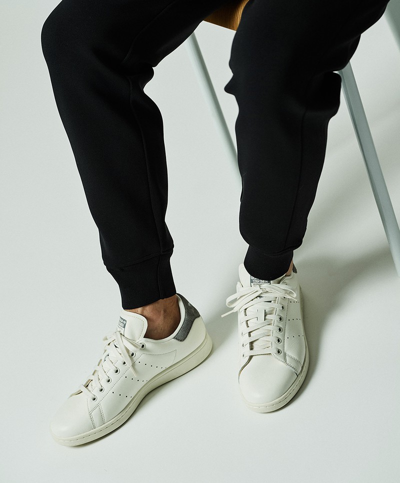 スニーカー1万4300円/アディダス(アディダスお客様窓口)