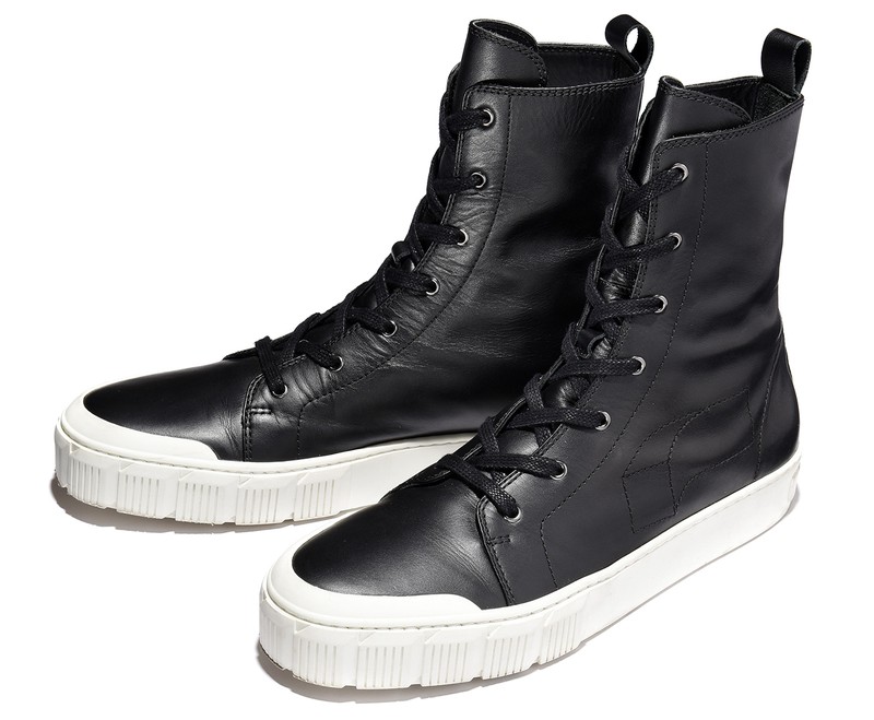 ▲ スニーカー9万3500円/ピエール アルディ(ピエール アルディ 東京)