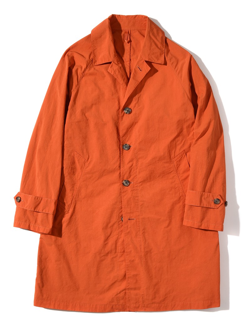 ▲ コート7万4800円/エストネーション