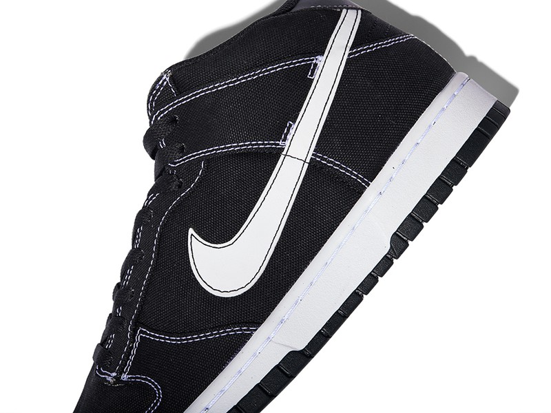 ナイキ ダンク MID