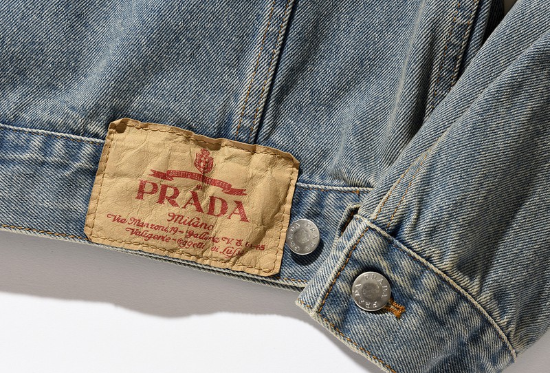 ▲ Gジャン24万7500円※予定価格/プラダ(プラダ クライアントサービス)