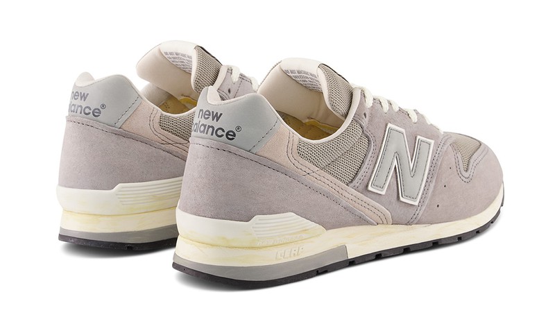 996HJ2 スニーカー1万9800円(ニューバランスジャパンお客様相談室)