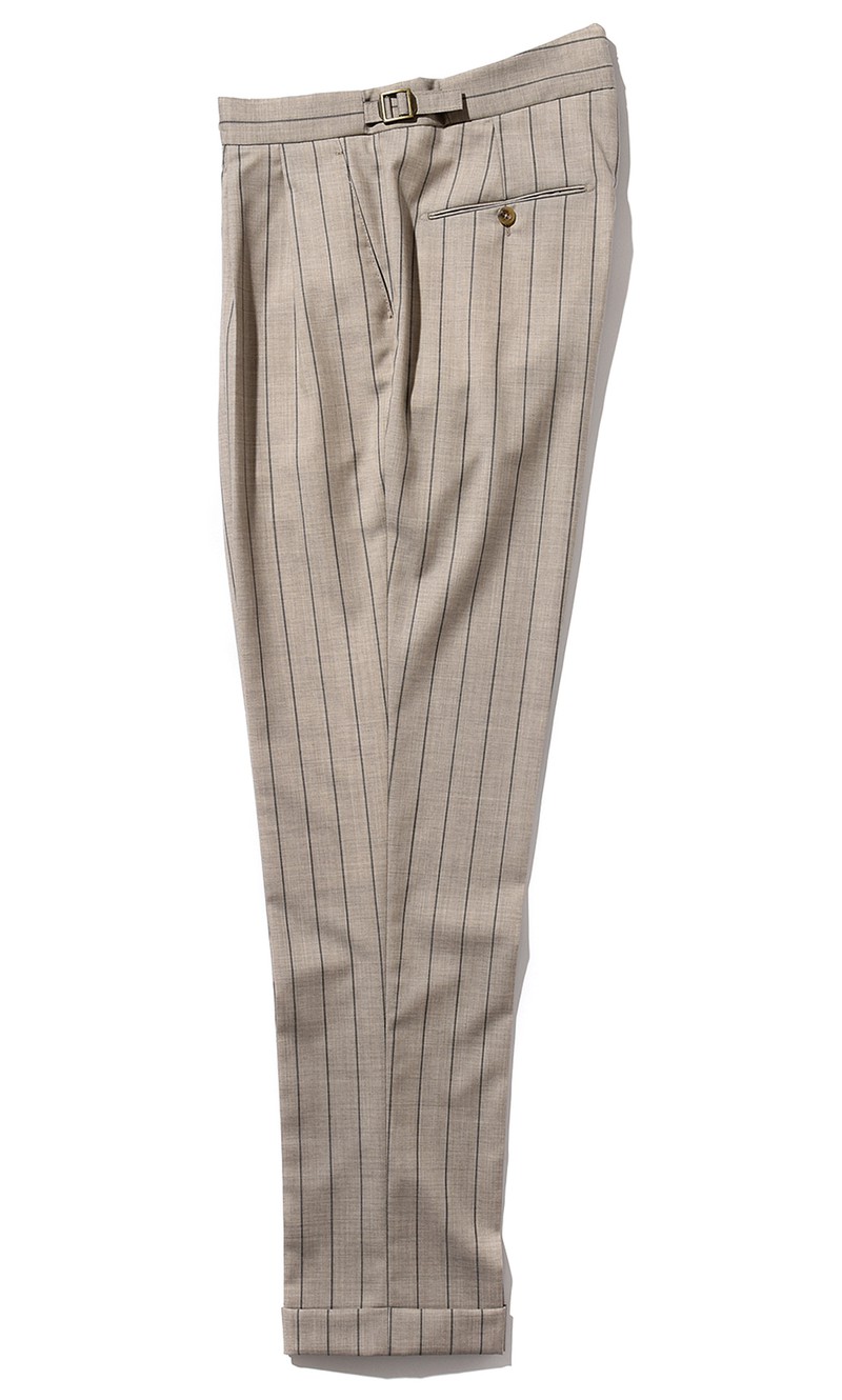 ▲ パンツ3万8500円／ベルウィッチ（アマン）