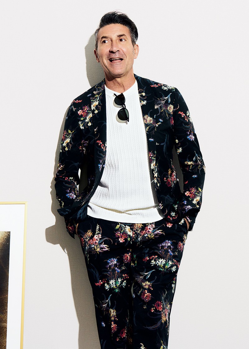 ジャケット5万8300円、パンツ3万6300円、Tシャツ2万5300円/すべてジョゼフ(オンワード樫山 お客様相談室)