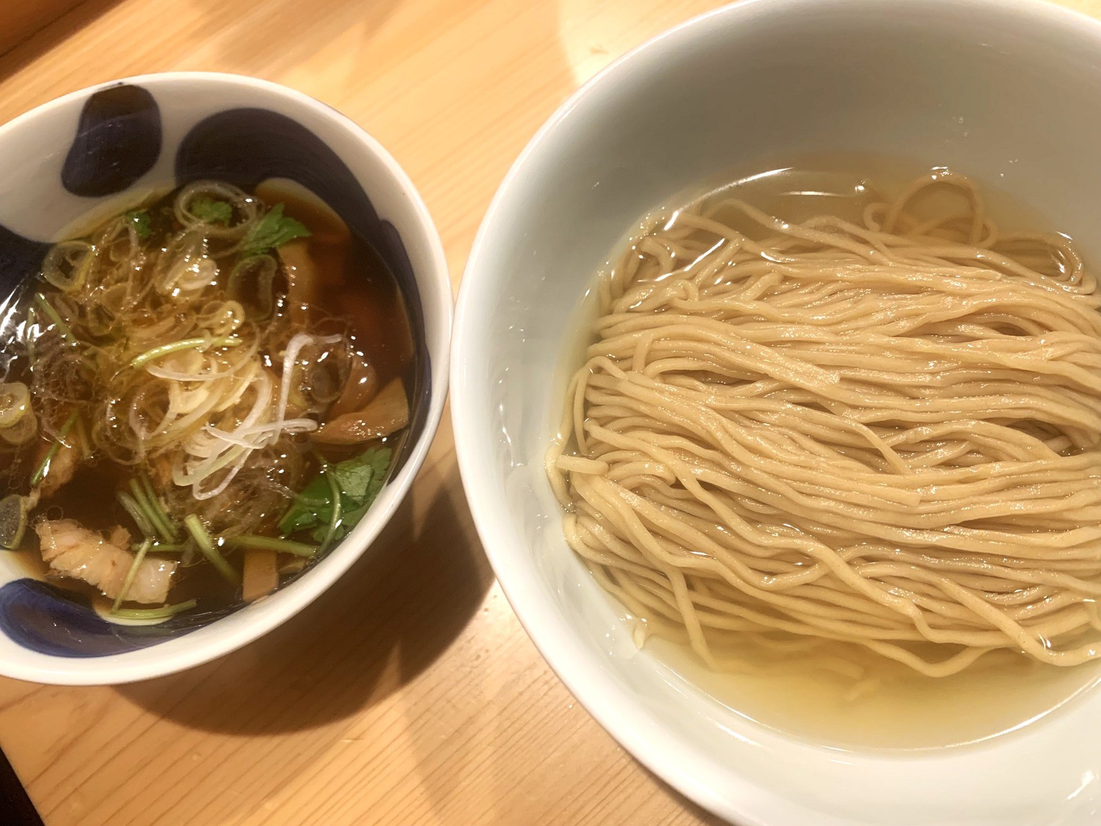 つけ麺　山本益博　LEON.JP　虎ノ門「ロビンソン」の「つけ麺」