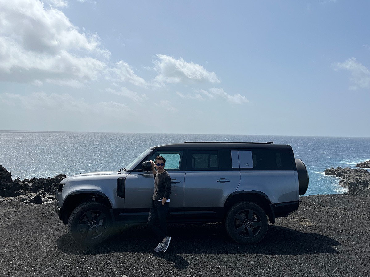 Land Rover Defender130（ランドローバー ディフェンダー130）