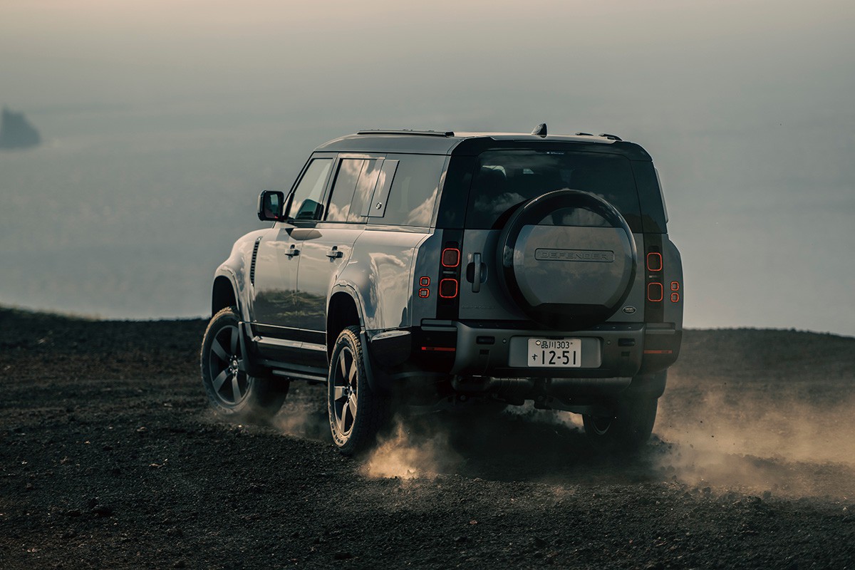 Land Rover Defender130（ランドローバー ディフェンダー130）