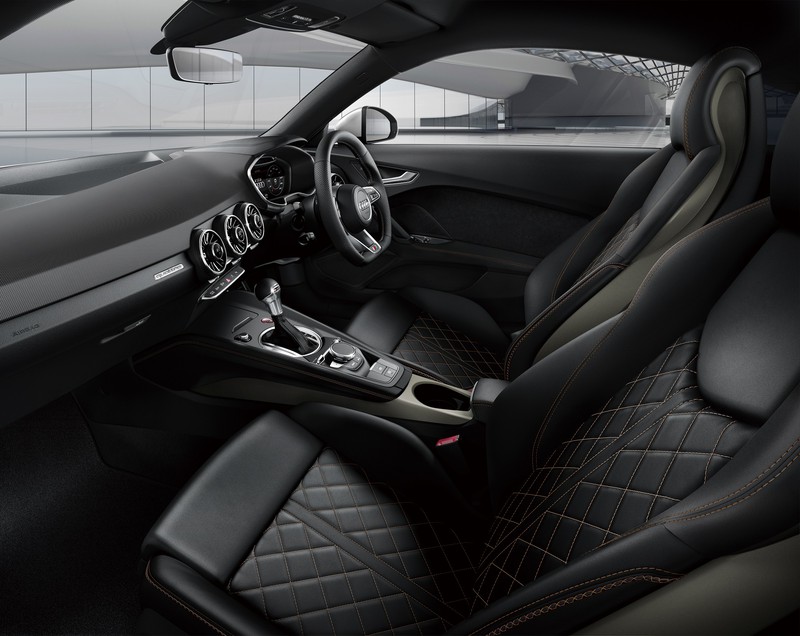 Audi TT Coupe   LEON.JP