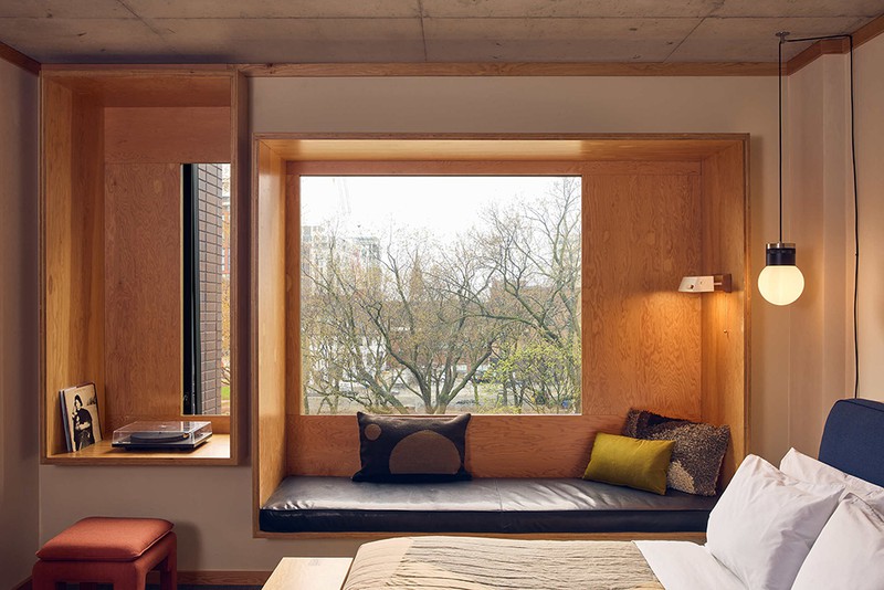 Ace Hotel Toronto ふたりなら客室は「MEDIUM」以上がおすすめ。