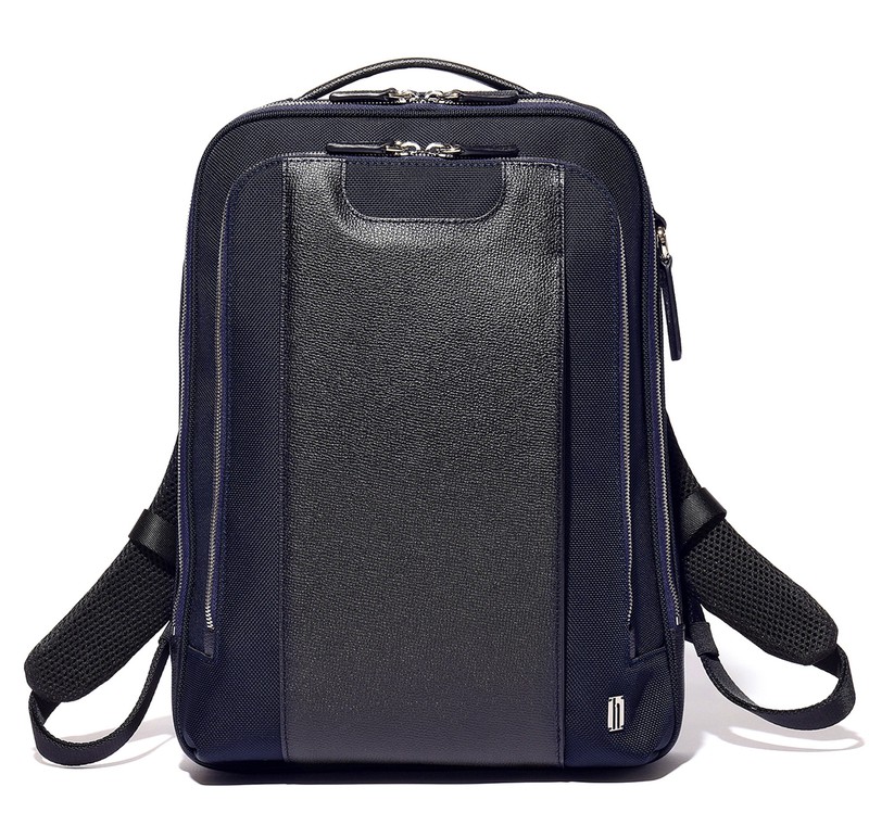 ▲ バッグ[W28×H39×D10cm] 6万3800円／ハートマン（サムソナイト・ジャパン）
