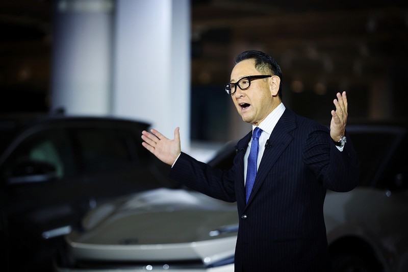 トヨタ自動車が豊田章男社長(現会長)