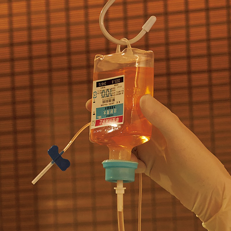 高濃度ビタミンC点滴中のビタミンC量は約12.5g。