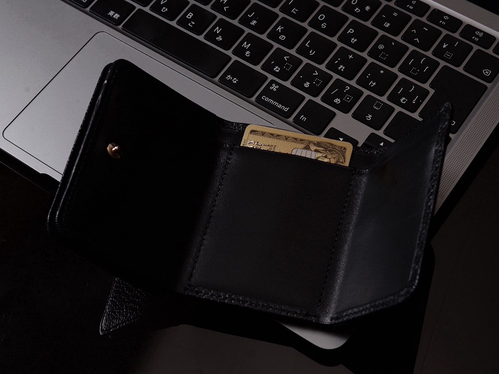 トレンタセッテ 財布 キャッシュレスとはいえ、カードが増える時代にこの収納力は嬉しいですね。