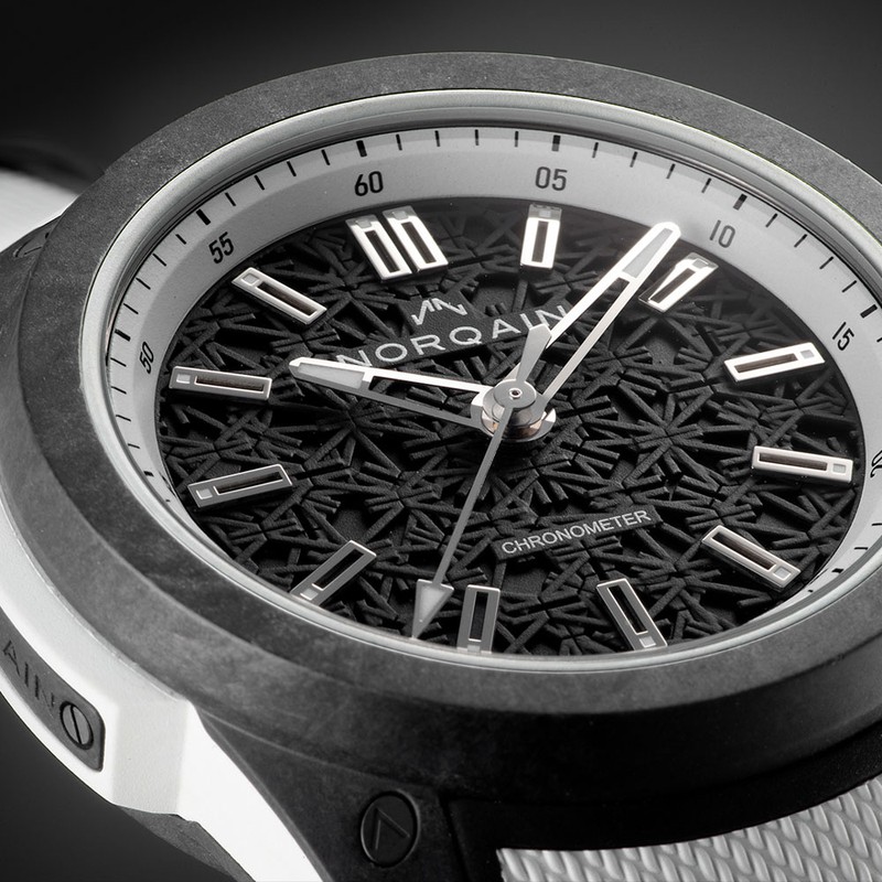 ▲ 「ワイルド ワン JP」自動巻き、ノルテックケース（42mm）、ラバーストラップ。200m防水。76万6700円／ノルケイン（ノルケインジャパン）