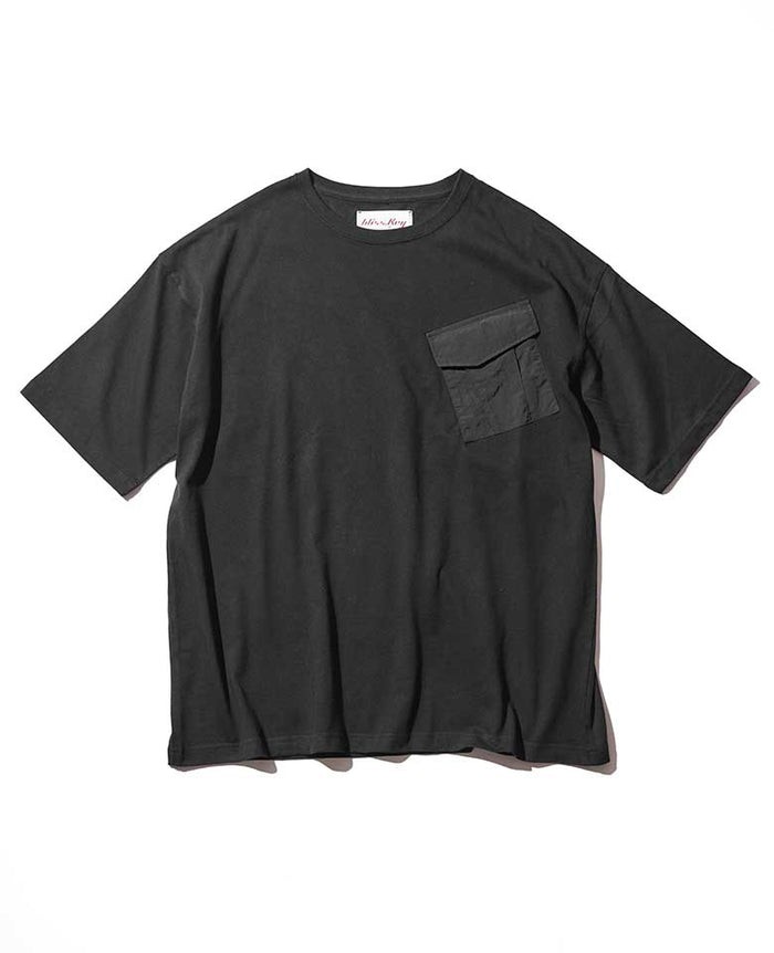 Tシャツ￥12,100／ウィス・キー（買えるLEON）