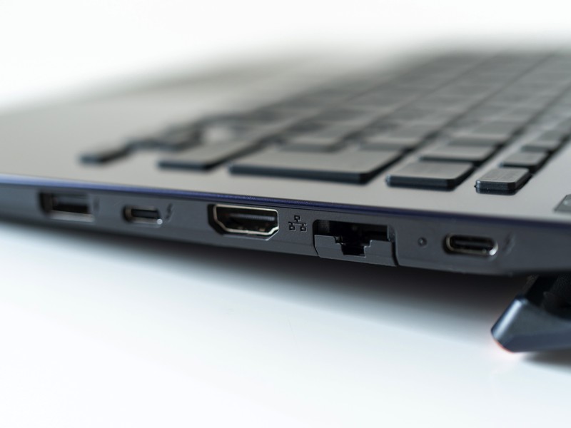 「VAIO SX14(勝色特別仕様)」オープン価格/VAIO