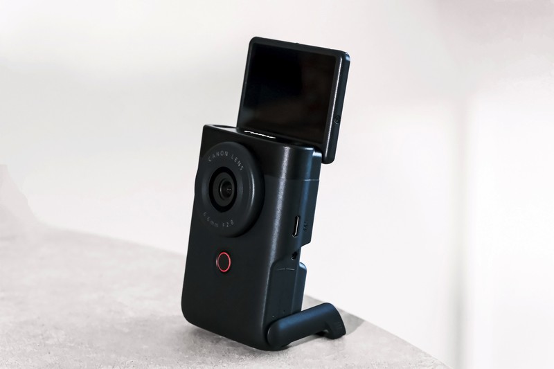 「PowerShot V10」5万9950円(編集部調べ)/キヤノン