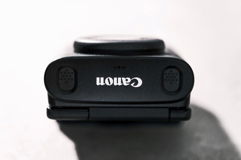 「PowerShot V10」5万9950円(編集部調べ)/キヤノン