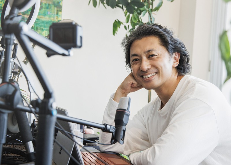 ▲ 長瀬次英さん。インスタグラムの初代日本事業責任者を務めるなど、著名企業のマーケティングを手掛け、現在は独立して幅広い分野で活躍する。