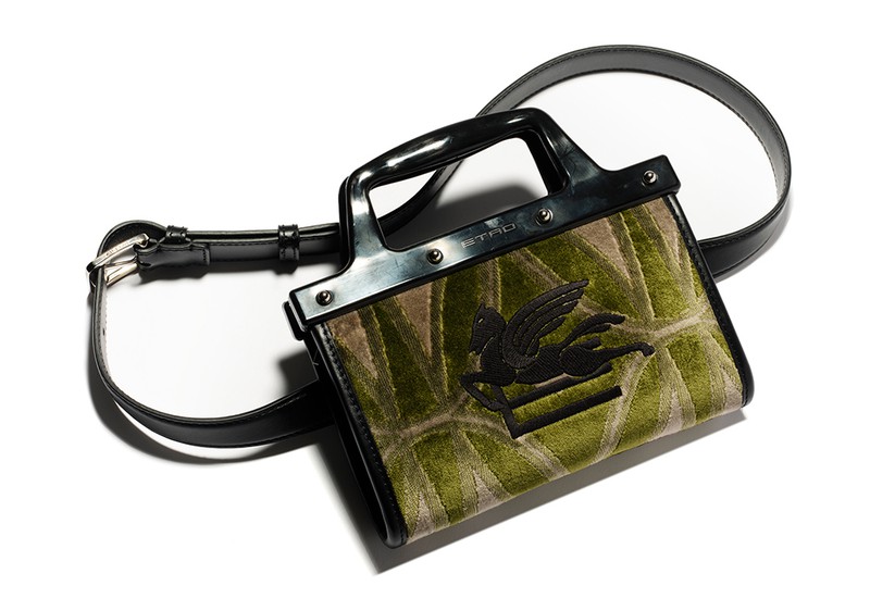 バッグ［W20×H11×14cm］23万3200円／エトロ（エトロ ジャパン）